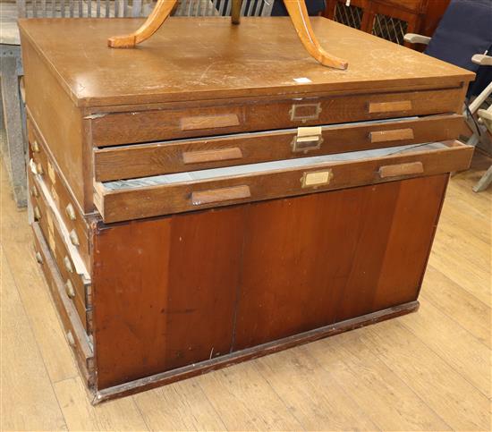 An early 20th century oak plan chest W.118cm